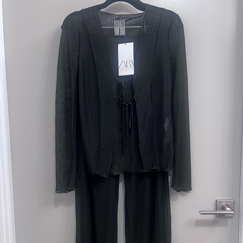Zara 2 piece Matching Set 🖤 Front Tie LongSleeve Top and Pants Size S NWT